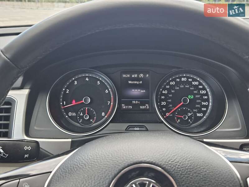 Позашляховик / Кросовер Volkswagen Atlas 2017 в Києві