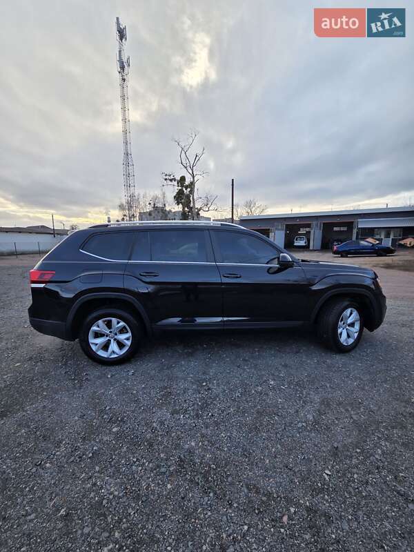 Внедорожник / Кроссовер Volkswagen Atlas 2017 в Коростене фото 4 Внедорожник / Кроссовер Volkswagen Atlas 2017 в Коростене