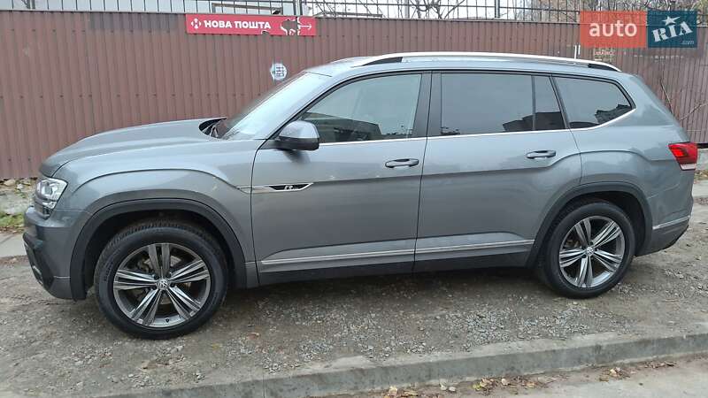Позашляховик / Кросовер Volkswagen Atlas 2019 в Києві