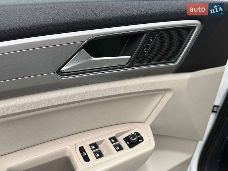 Внедорожник / Кроссовер Volkswagen Atlas 2018 в Стрые