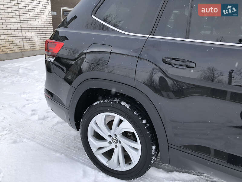 Позашляховик / Кросовер Volkswagen Atlas 2021 в Ірпені