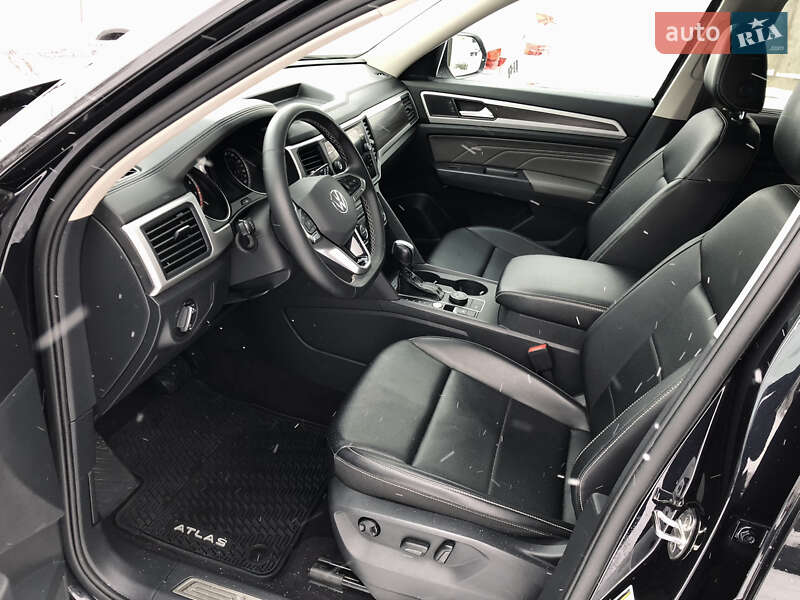 Позашляховик / Кросовер Volkswagen Atlas 2021 в Ірпені