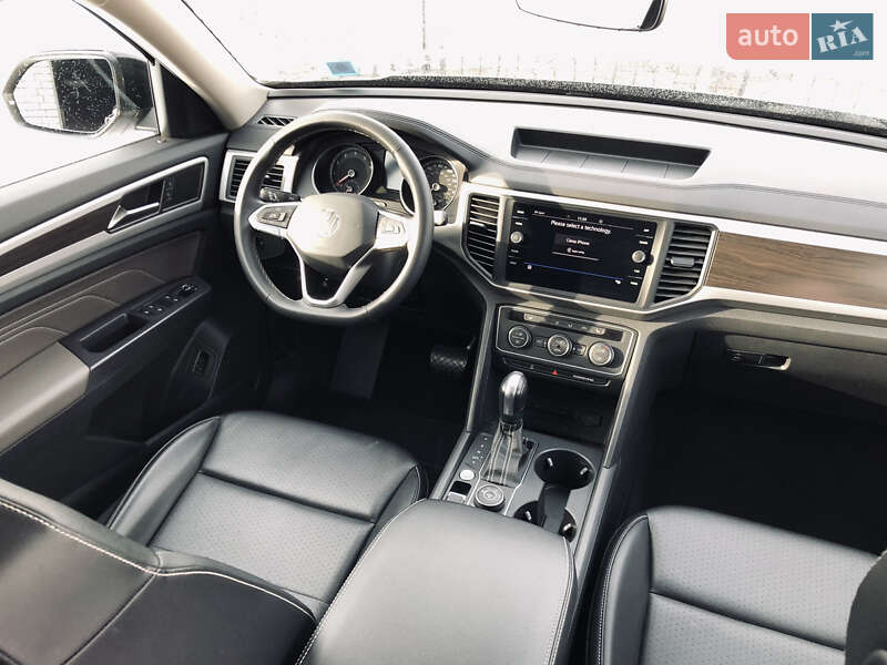 Позашляховик / Кросовер Volkswagen Atlas 2021 в Ірпені