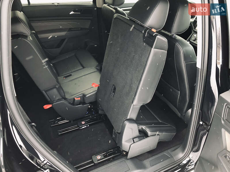 Позашляховик / Кросовер Volkswagen Atlas 2021 в Ірпені