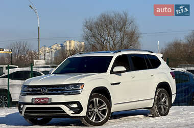 Позашляховик / Кросовер Volkswagen Atlas 2017 в Києві