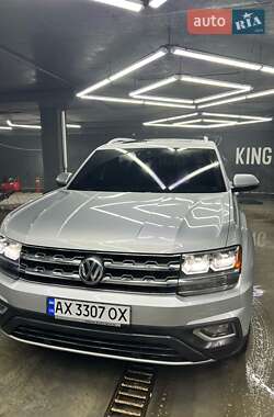 Позашляховик / Кросовер Volkswagen Atlas 2017 в Харкові