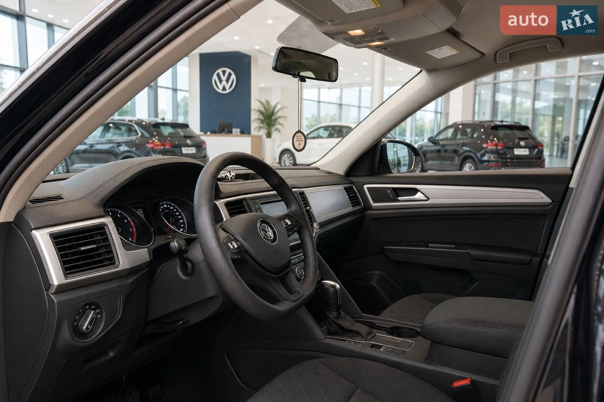 2017 Volkswagen Atlas - мініатюра 9