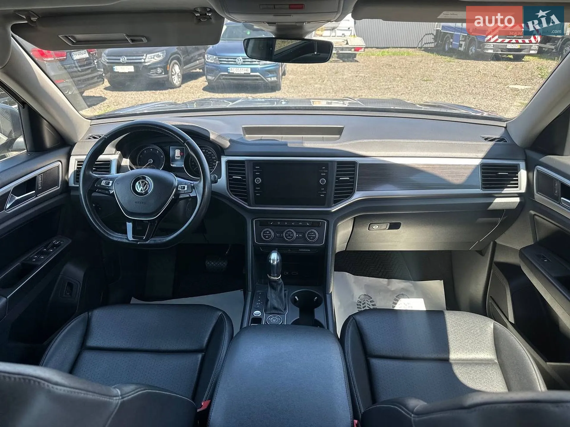 2017 Volkswagen Atlas - мініатюра 8