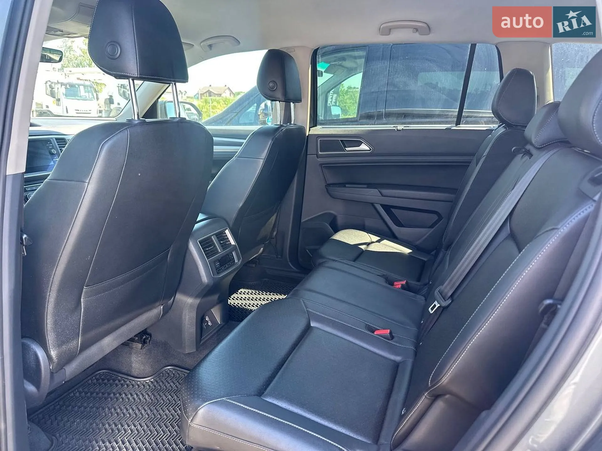 2017 Volkswagen Atlas - мініатюра 18