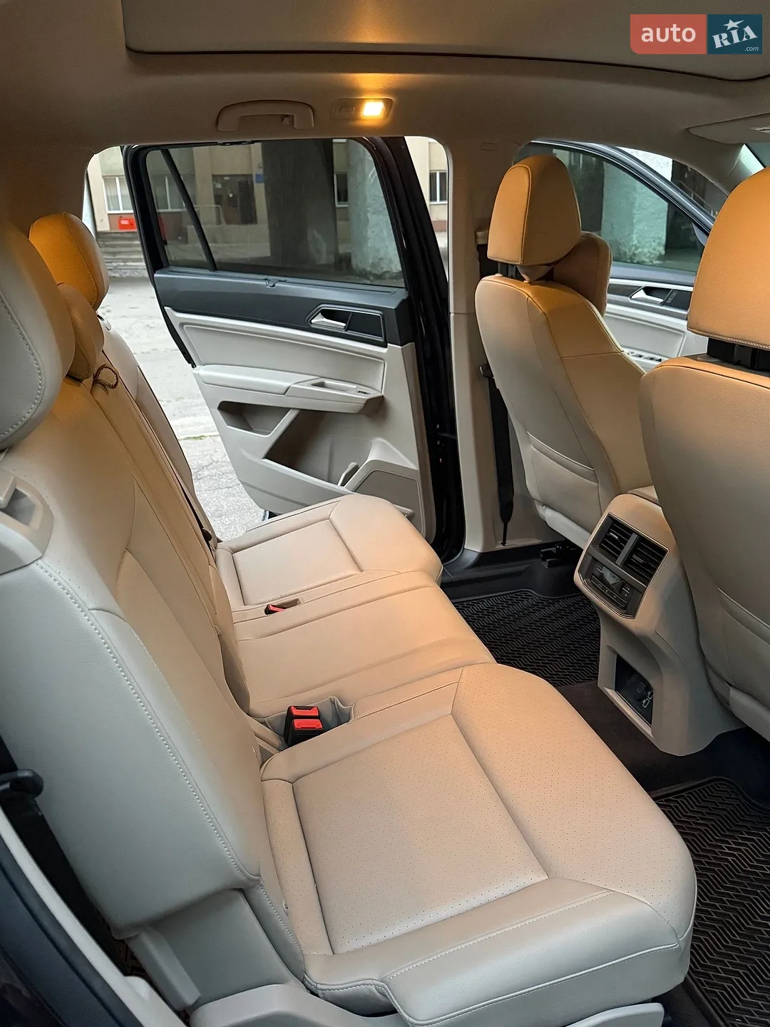 2019 Volkswagen Atlas - мініатюра 14