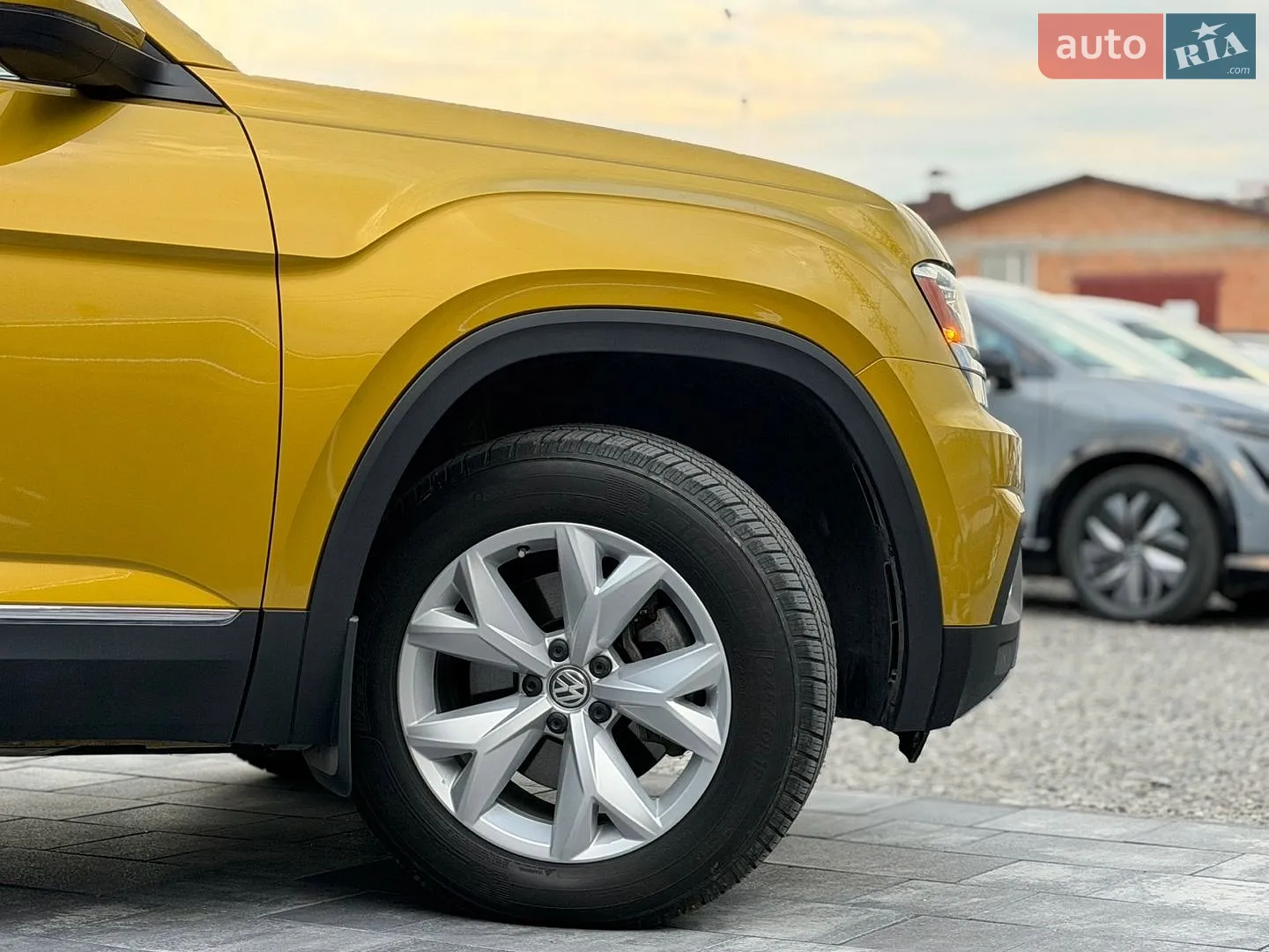 2017 Volkswagen Atlas - мініатюра 16