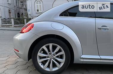 Хетчбек Volkswagen Beetle 2014 в Чернівцях