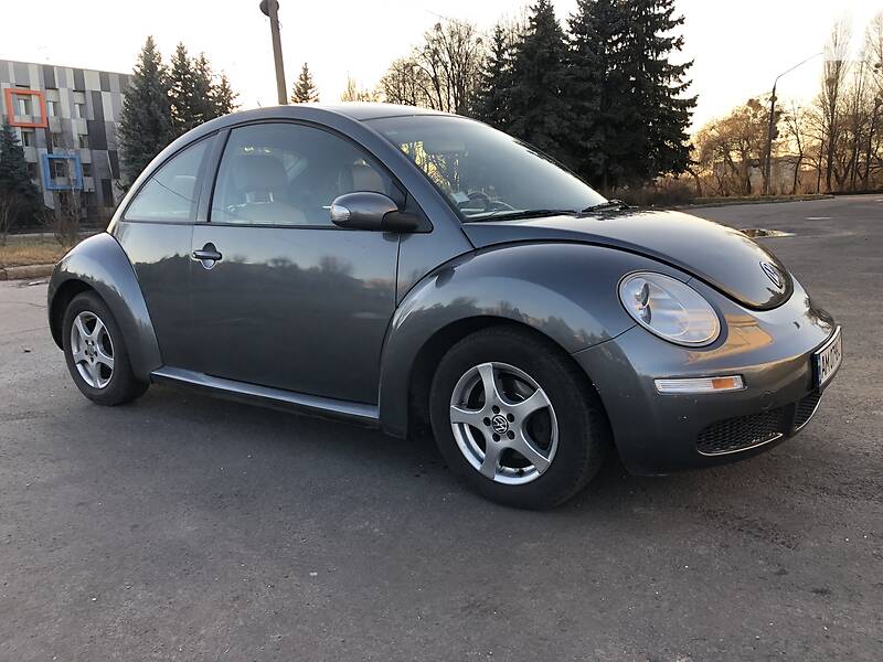 Хетчбек Volkswagen Beetle 2010 в Житомирі фото 4 Хетчбек Volkswagen Beetle 2010 в Житомирі