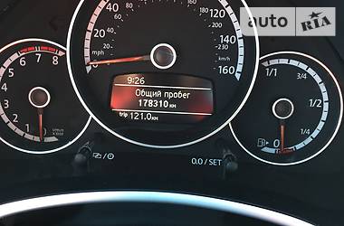 Хетчбек Volkswagen Beetle 2012 в 
