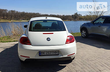 Хэтчбек Volkswagen Beetle 2015 в Ровно