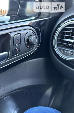 Хэтчбек Volkswagen Beetle 2015 в 