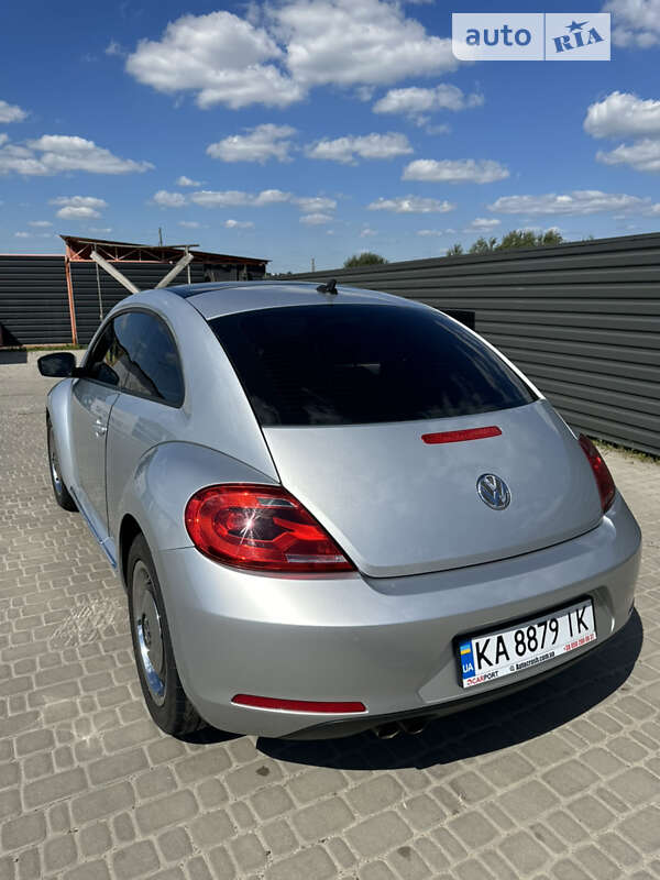 Хэтчбек Volkswagen Beetle 2012 в Киеве