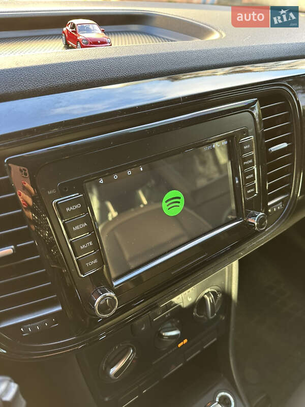 Хэтчбек Volkswagen Beetle 2015 в Одессе фото 8 Хэтчбек Volkswagen Beetle 2015 в Одессе