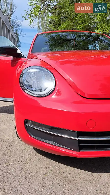 Хетчбек Volkswagen Beetle 2012 в 