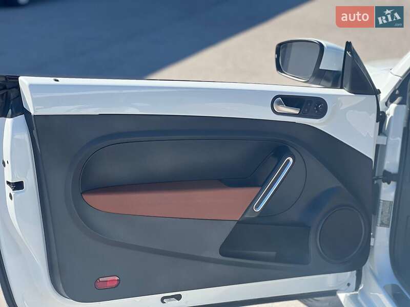 Хэтчбек Volkswagen Beetle 2017 в Киеве