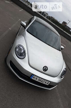 Хетчбек Volkswagen Beetle 2012 в Петропавлівській Борщагівці