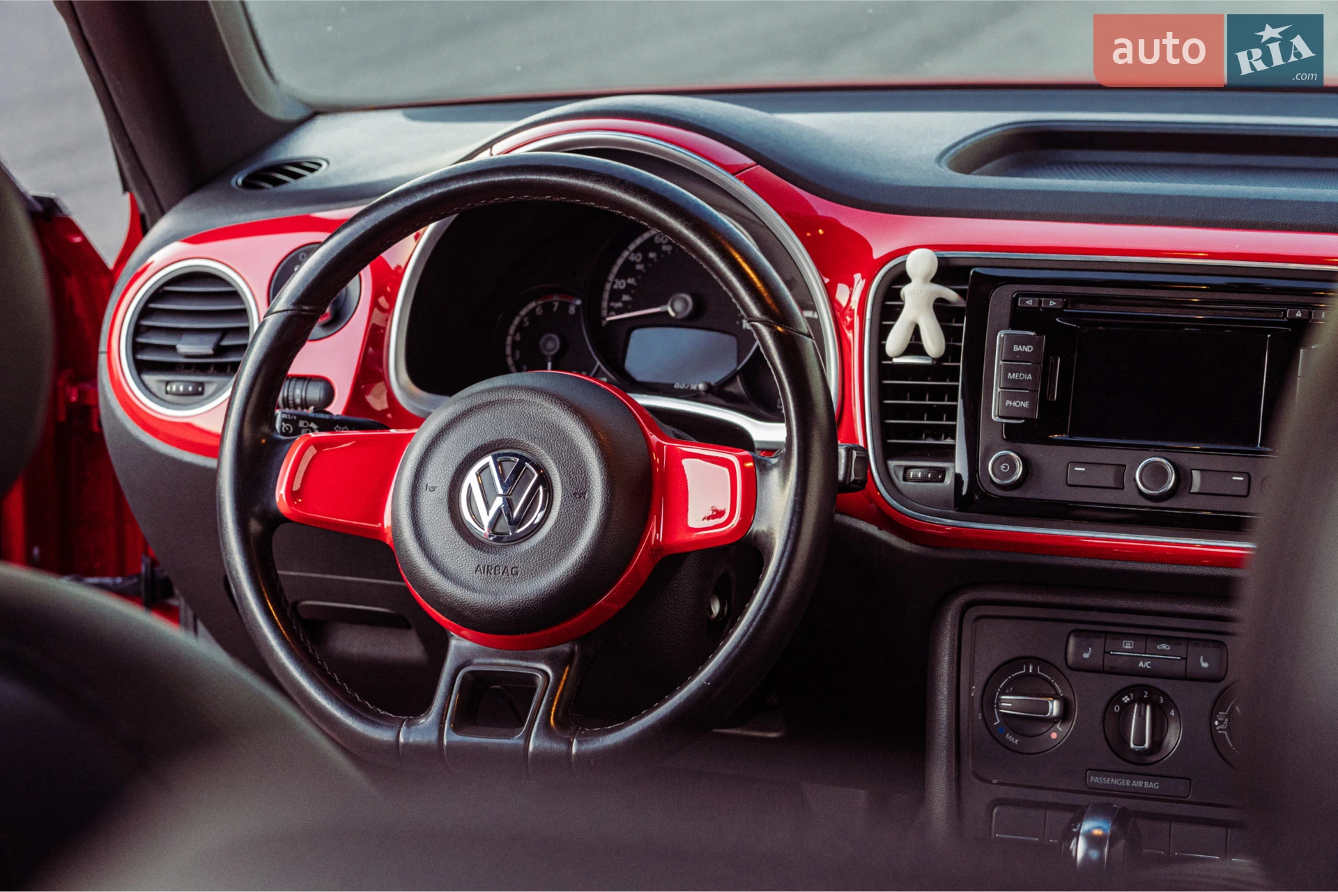 2013 Volkswagen Beetle - мініатюра 17