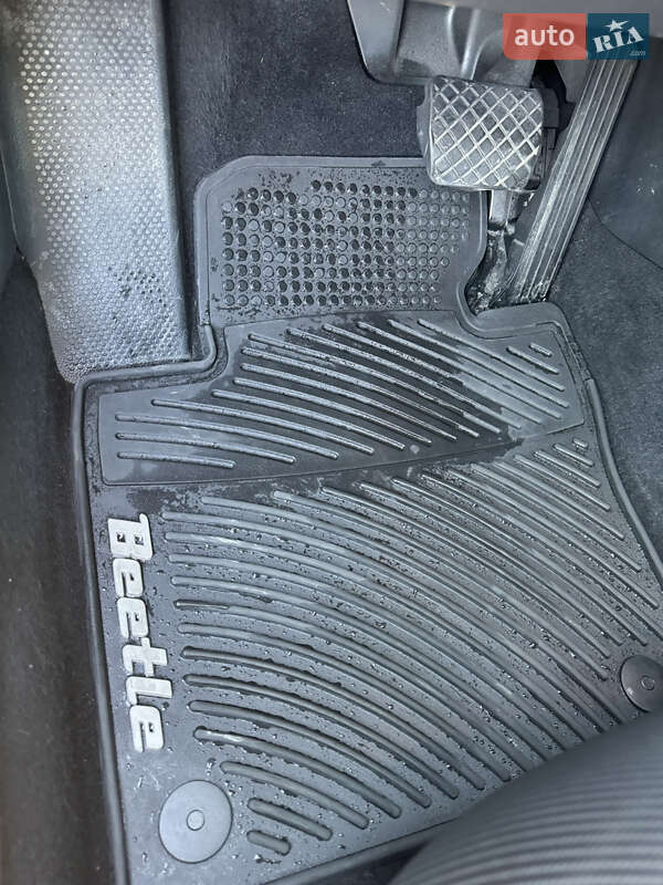 Хэтчбек Volkswagen Beetle 2015 в Ивано-Франковске