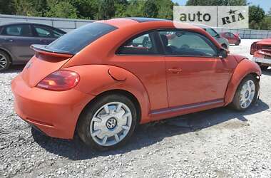 Хэтчбек Volkswagen Beetle 2016 в Киеве