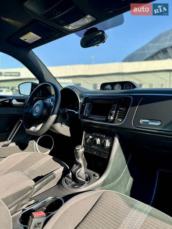 Хэтчбек Volkswagen Beetle 2012 в Львове