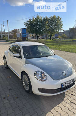 Хэтчбек Volkswagen Beetle 2013 в Ужгороде