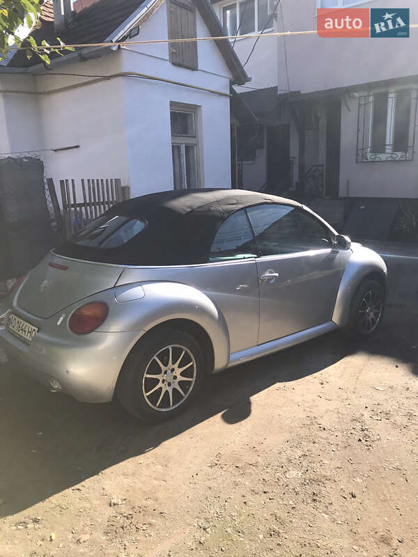 Кабріолет Volkswagen Beetle 2005 в Мукачевому