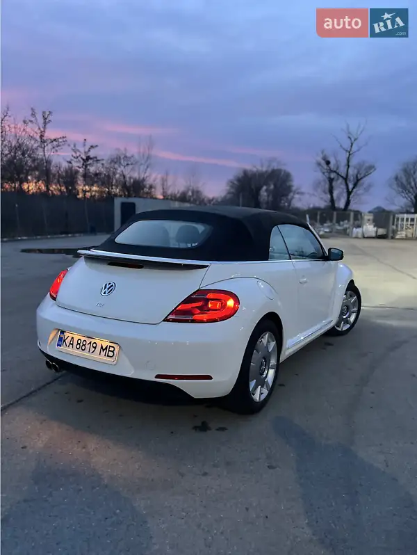 Volkswagen Beetle 2012