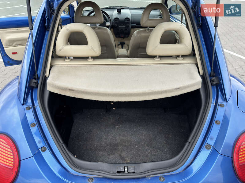 Хэтчбек Volkswagen Beetle 2001 в Киеве