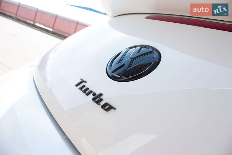 Хэтчбек Volkswagen Beetle 2017 в Киеве