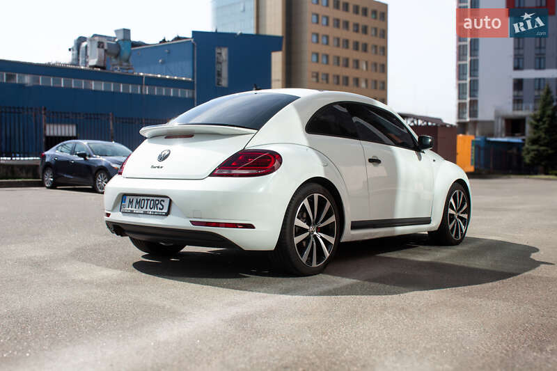 Хэтчбек Volkswagen Beetle 2017 в Киеве
