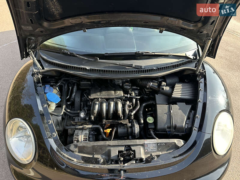 Хэтчбек Volkswagen Beetle 2003 в Славутиче