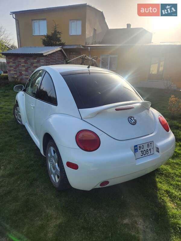 Хэтчбек Volkswagen Beetle 2000 в Тернополе
