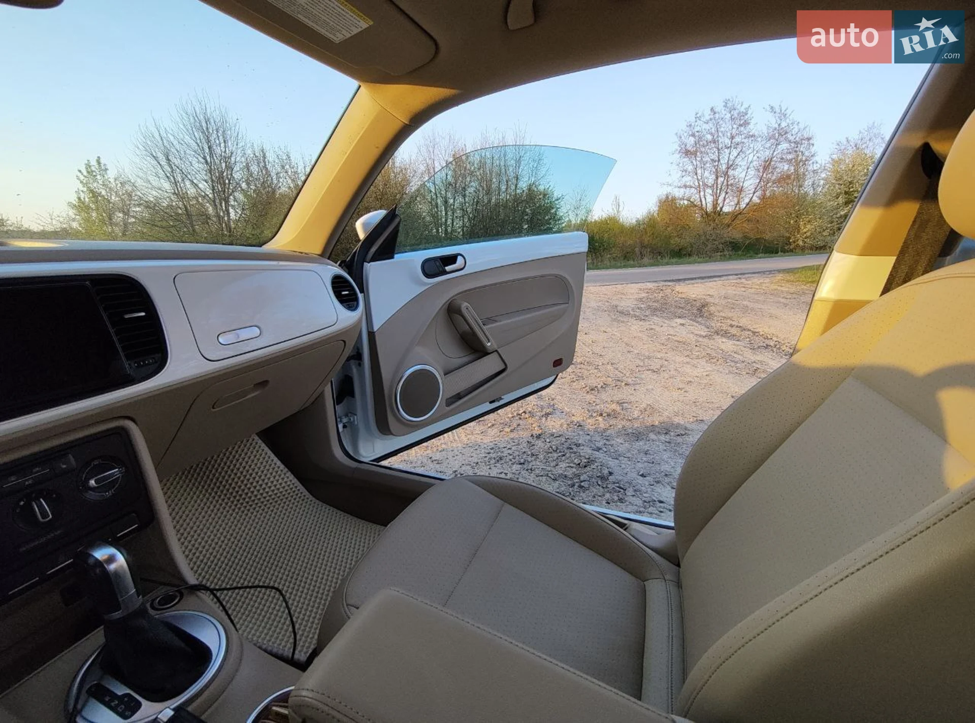 2015 Volkswagen Beetle - мініатюра 17
