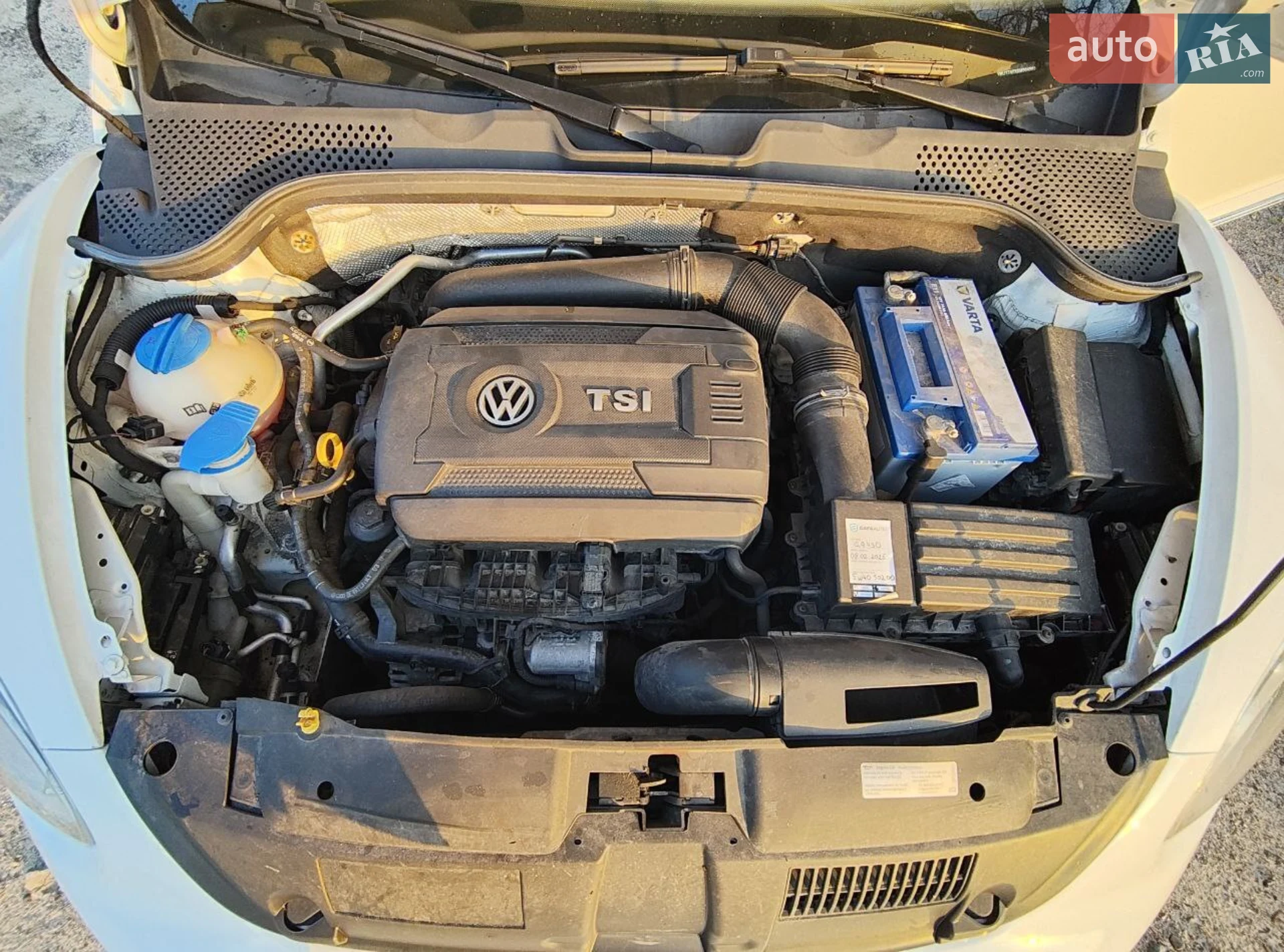 2015 Volkswagen Beetle - мініатюра 24