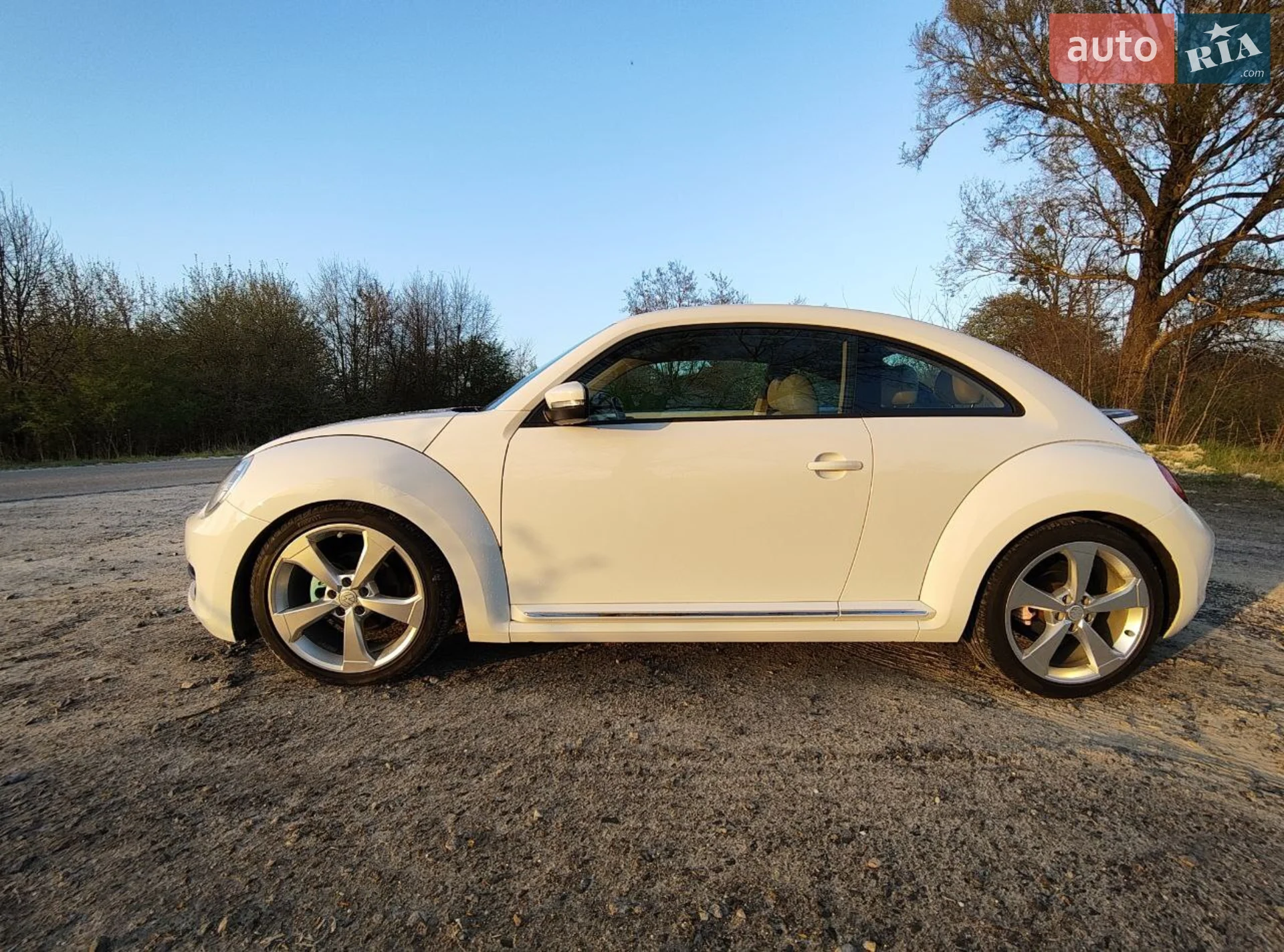 2015 Volkswagen Beetle - мініатюра 25