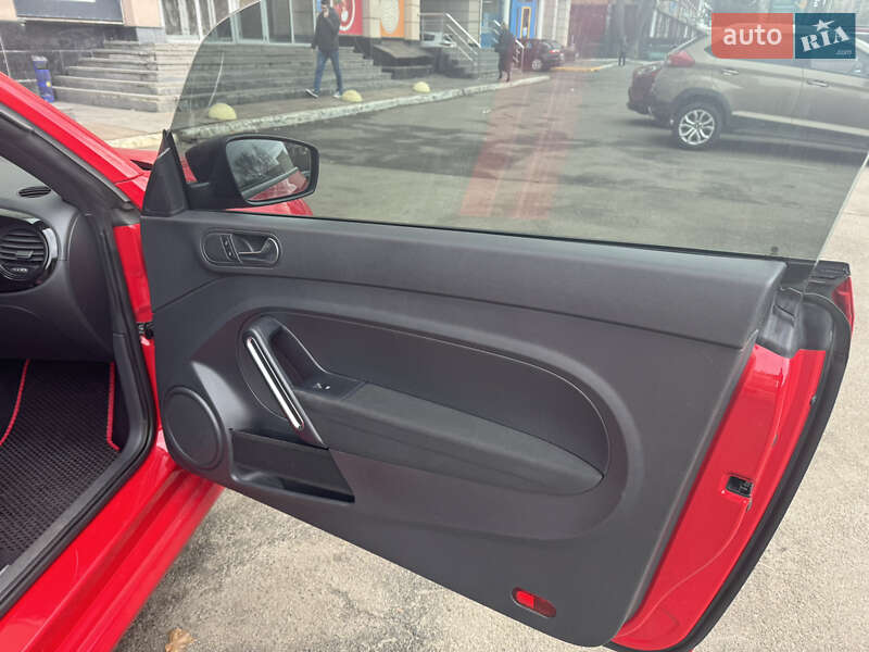 Хетчбек Volkswagen Beetle 2014 в Києві