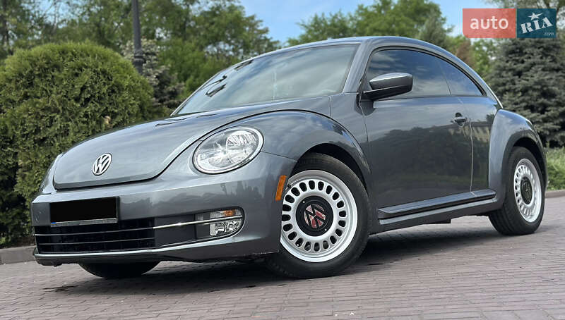 Хэтчбек Volkswagen Beetle 2014 в Днепре