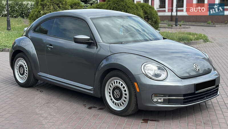 Хэтчбек Volkswagen Beetle 2014 в Днепре