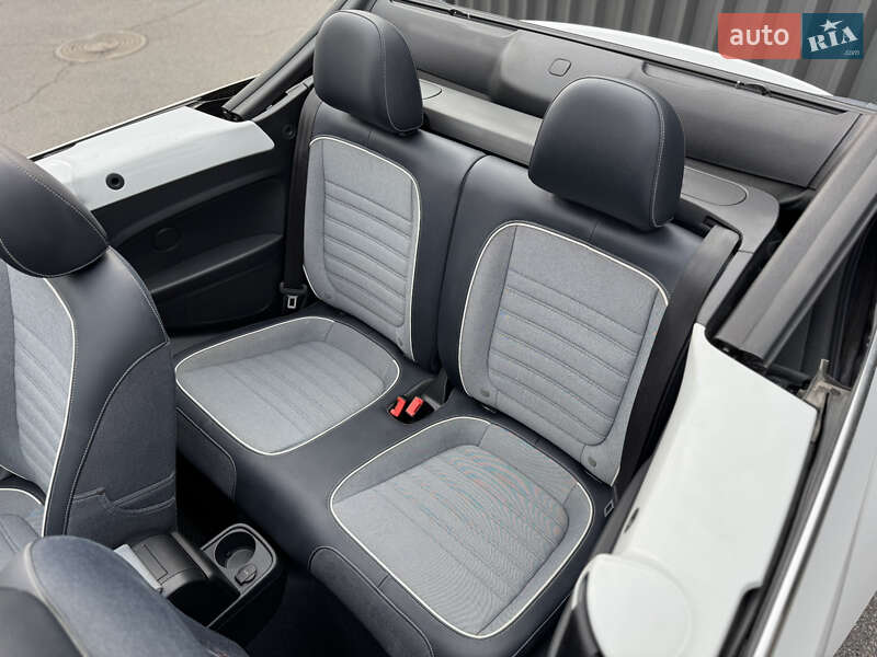 Кабріолет Volkswagen Beetle 2016 в Києві