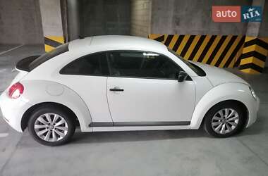 Хэтчбек Volkswagen Beetle 2015 в 