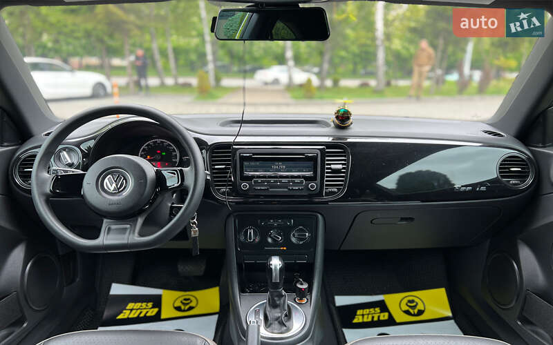 Хэтчбек Volkswagen Beetle 2014 в Львове