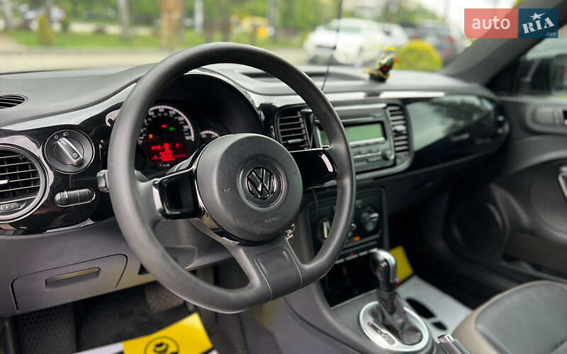 Хэтчбек Volkswagen Beetle 2014 в Львове