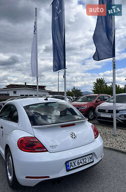 Хэтчбек Volkswagen Beetle 2015 в 