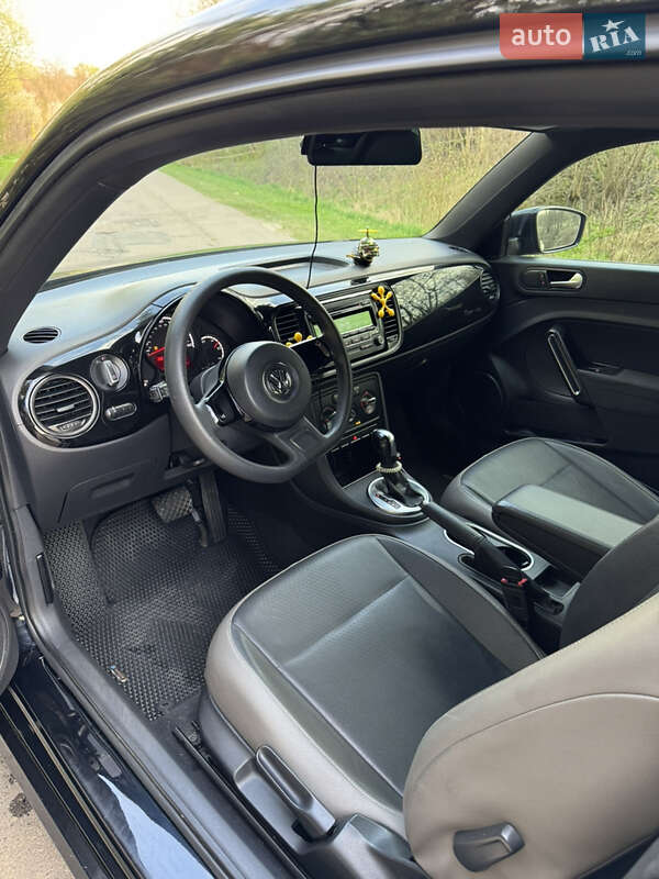 Хэтчбек Volkswagen Beetle 2014 в Львове