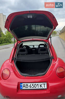 Хэтчбек Volkswagen Beetle 2000 в 